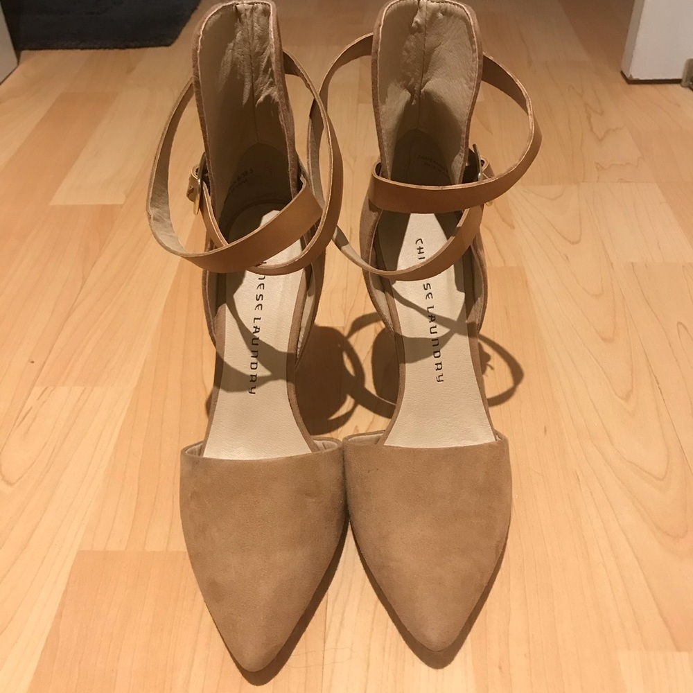 Tan suede Chinese laundry strappy heels size 8